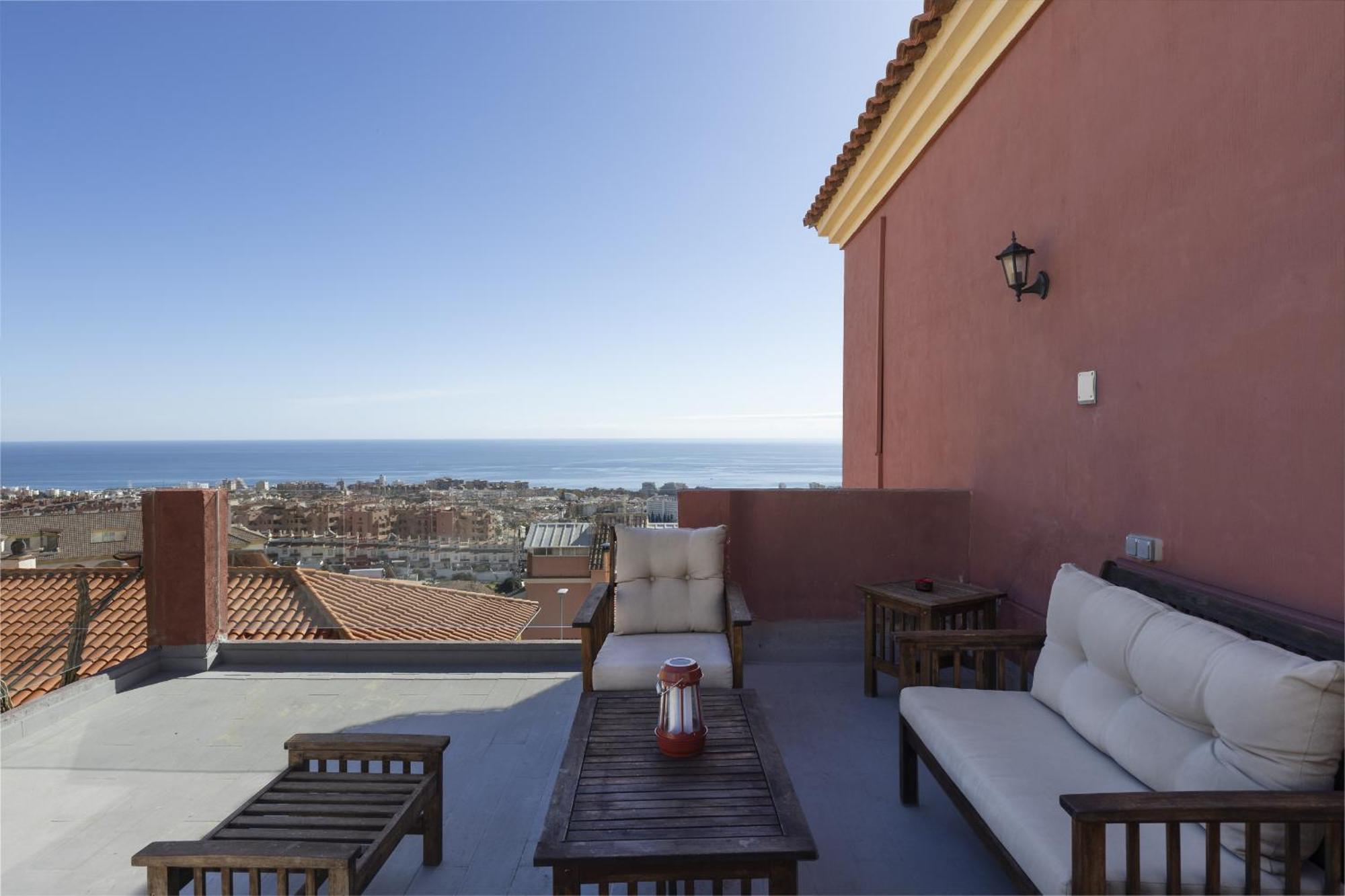 Peaceful Studio With Amazing Sea Views And Free Parking Benalmádena Kültér fotó
